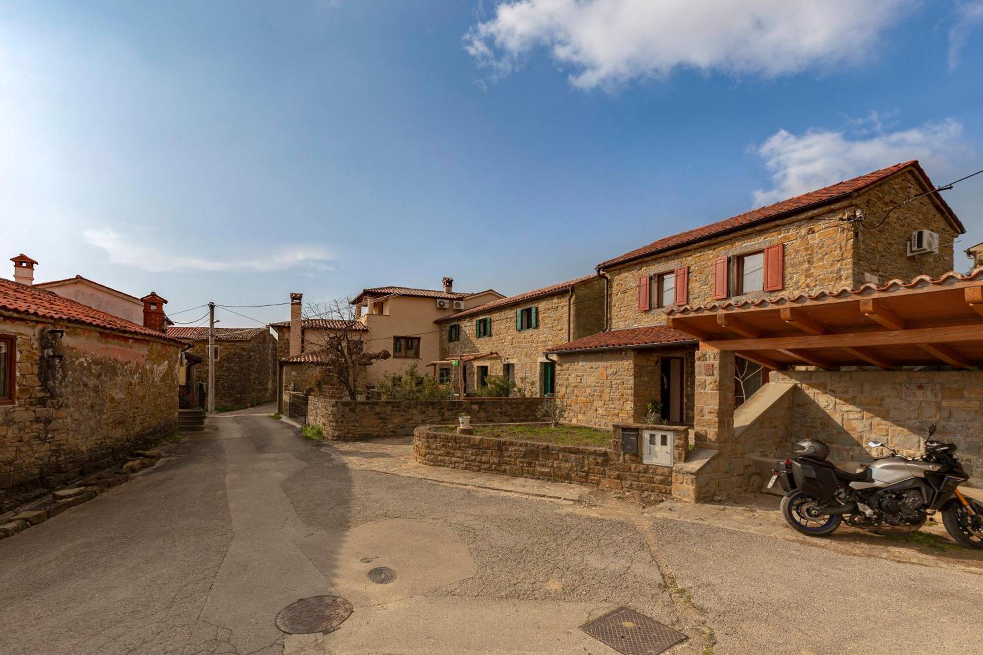 Villa Istrian House La Bora Capodistria Esterno foto